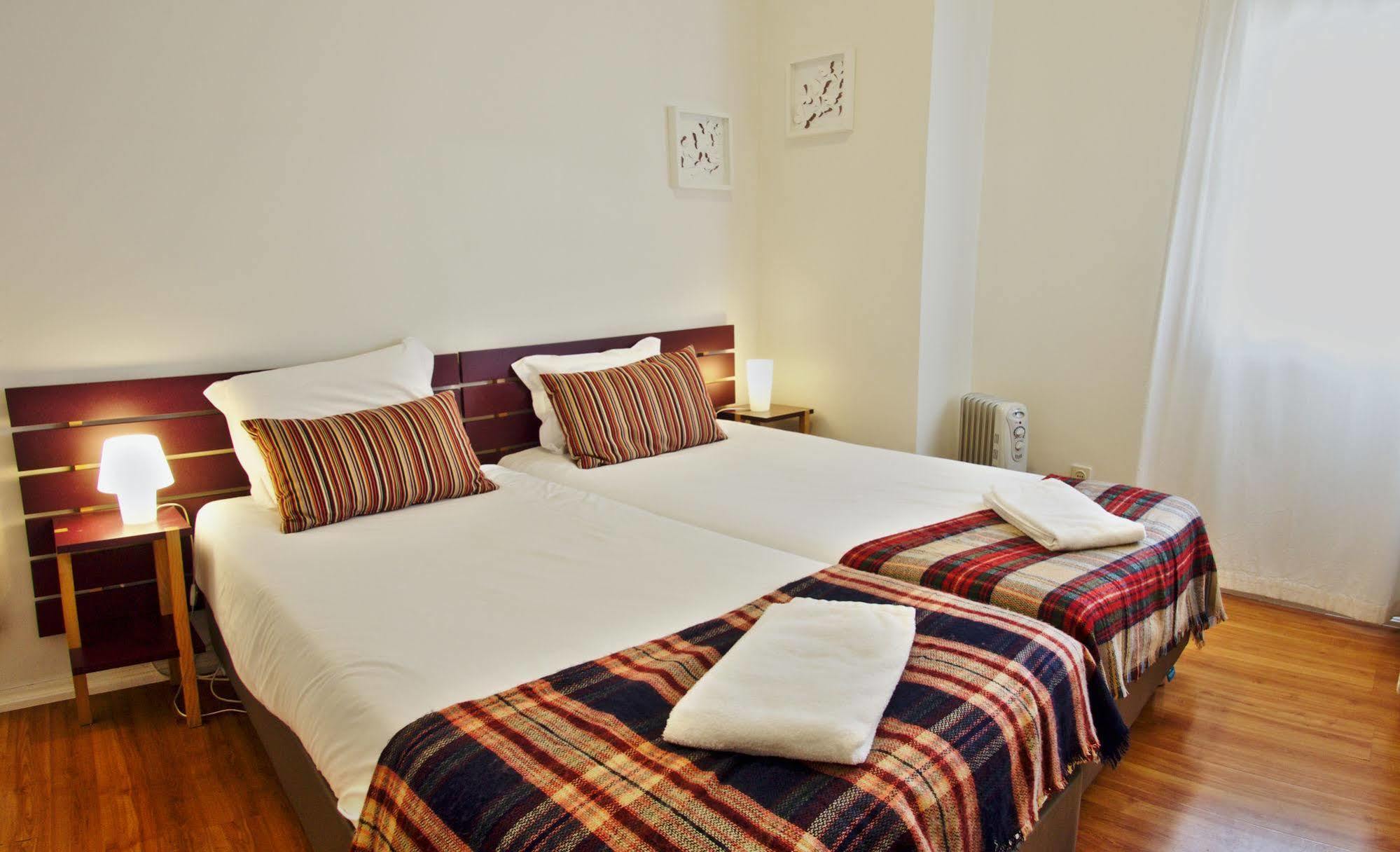 Spot Apartments Порто Екстериор снимка